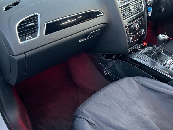 Audi A4 Saloon, Diesel, 2014, White