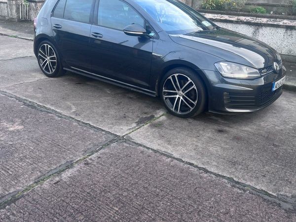 Volkswagen Golf Hatchback, Diesel, 2014, Grey