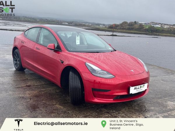 Tesla Model 3 Saloon, Electric, 2022, Red