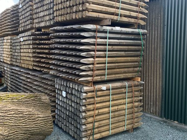 Swedish Octopost Fencing Stakes for sale in Cork for €1 on DoneDeal
