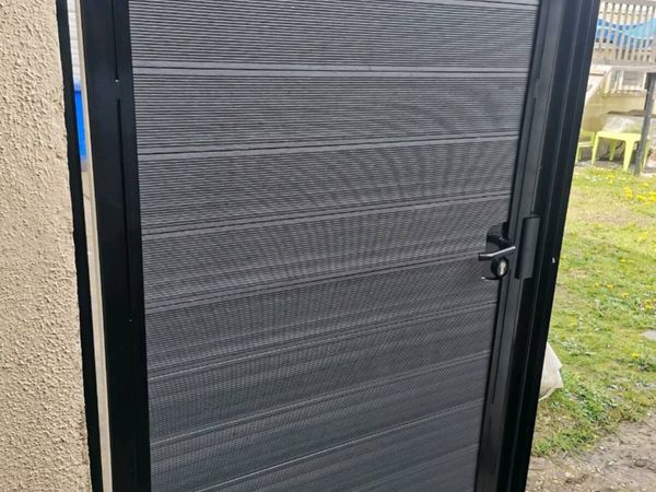 Gates, side gates. - Main image
