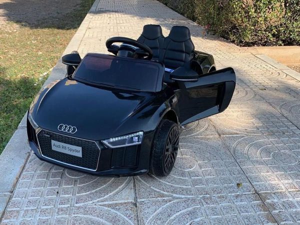 Licensed Audi R8 Spyder 12V Electric Car Black - Main image