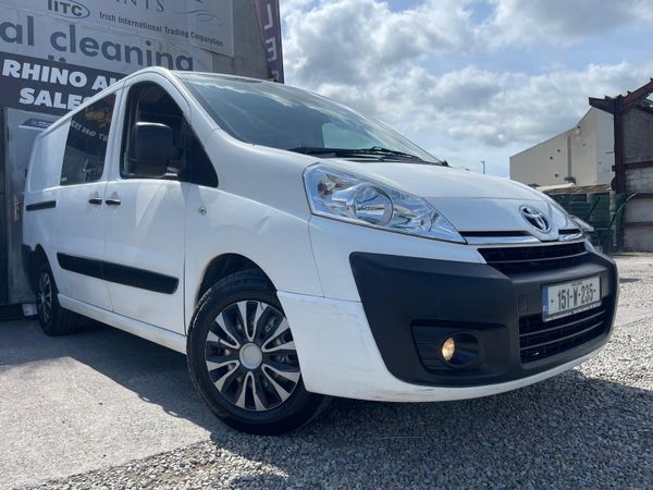 🦏 Toyota Proace crew cab.6 seats 2015 🦏 - Main image