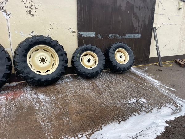 Same Lamborghini. Wheel Rims & Michelin Radials - Main image