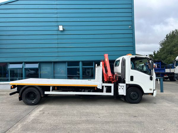 2013 ISUZU 7.5TON FLAT AND CRANE - Main image