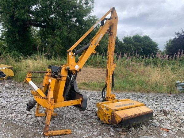 MCCONNEL PA59E HY REACH - Main image
