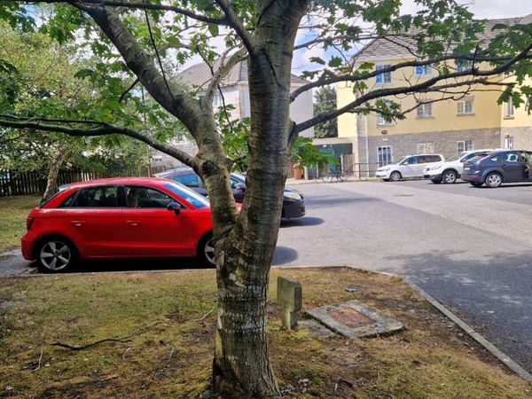 2 Bedroom Apartment Waterford for rent - Main image