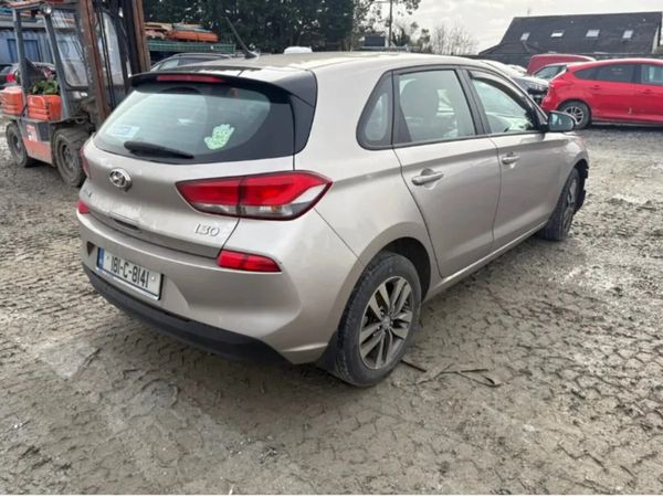 2018 Hyundai i30 1.6 diesel Only 140,000 kms - Main image