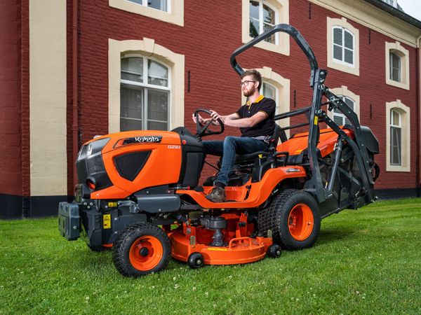 Kubota G261 HD Ride-On Lawnmower - Main image