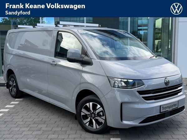 Volkswagen Transporter HIGHLINE AUTO LWB 150BHP *7 - Main image