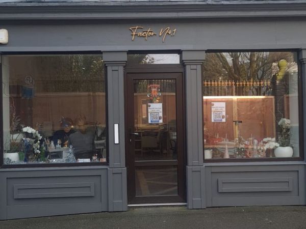 Beauty  Space for rent - Main image