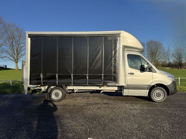 2022 Mercedes-Benz Sprinter CurtainSider Van - Main image