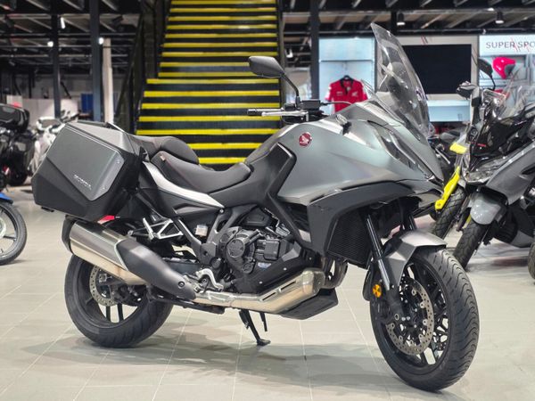 Honda NT1100Dct - Main image