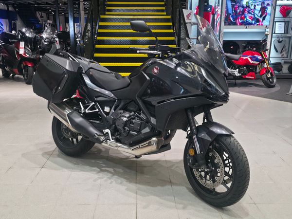 Honda NT1100Dct - Main image