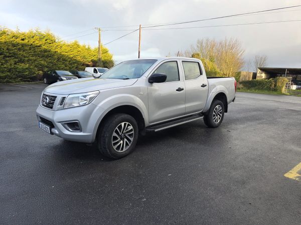 2021 Nissan Navara - Main image