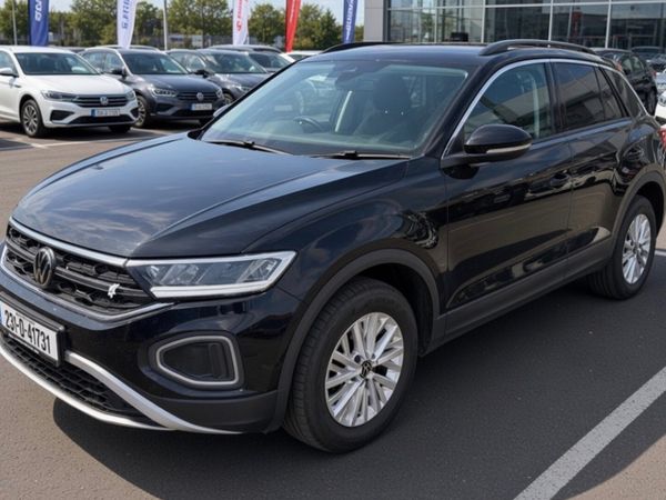 2023 Volkswagen T-Roc Commercial - Main image