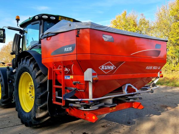 KUHN AXIS 50.1W FERTILIZER SPREADER - Main image