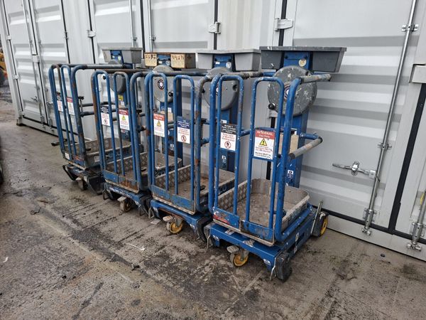 Selection of 4 peco lifts - Main image