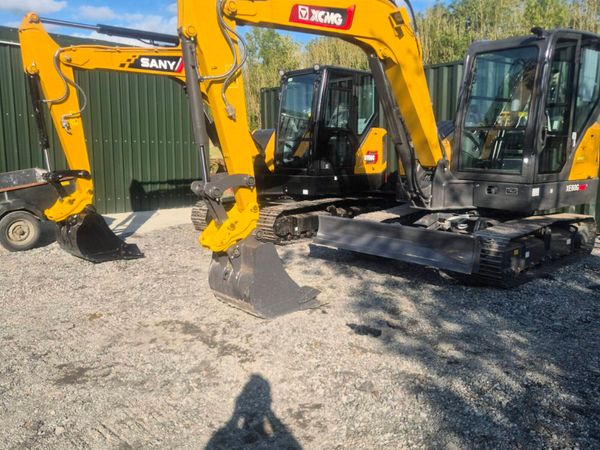 Xcmg and sany diggers for sale - Main image
