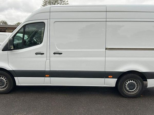 2022 Mercedes-Benz Sprinter Refrigerated Van - Main image