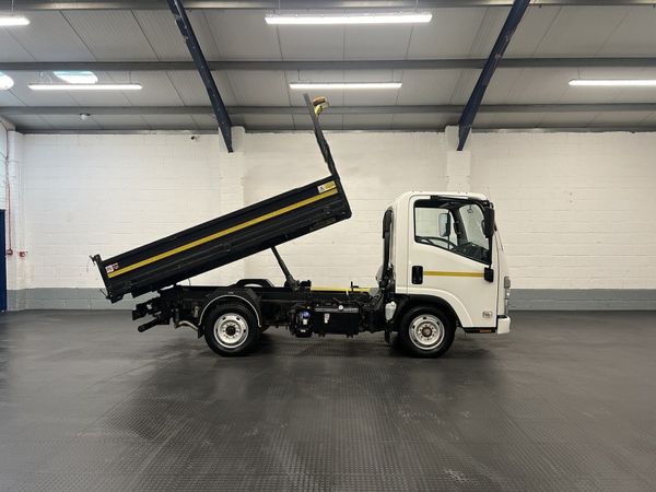 2023 Isuzu Grafter Tipper Van - Main image
