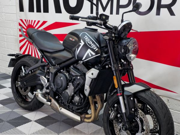 212 Triumph Trident 660 - Main image