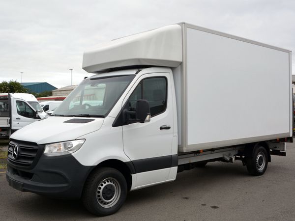 Mercedes-Benz Sprinter Luton & Tail Lift - Main image