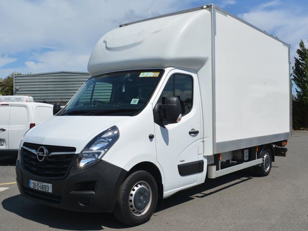 Opel Movano Luton & 750kg Tail Lift - Main image