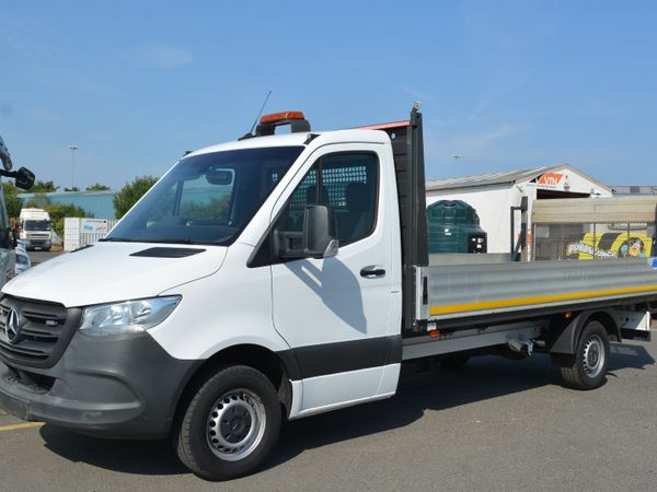Mercedes-Benz Sprinter Dropside & Tail Lift - Main image