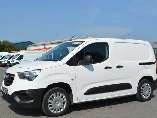 Opel Combo - 3 seat - Main image