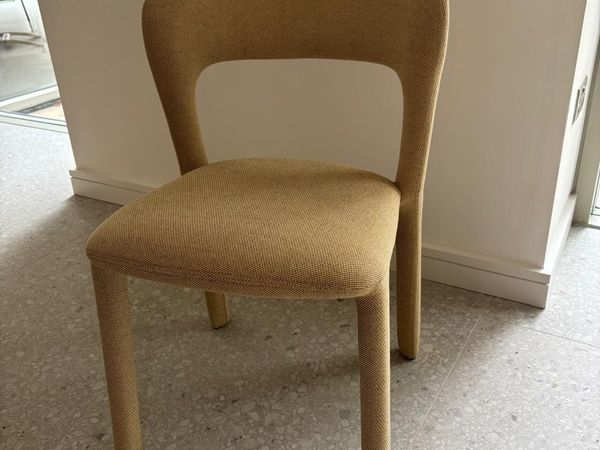 6x yellow/light mustard dining chairs - Main image