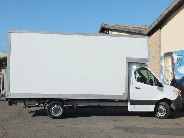 2023 Mercedes-Benz Sprinter Luton Box Van - Main image