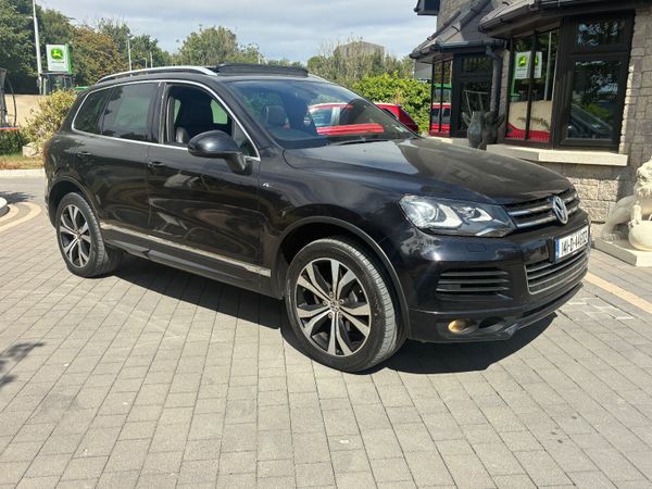 2014 Volkswagen Touareg altitudes low kms new doe - Main image