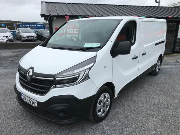 2020 Renault Trafic 2.0L Turbo Diesel - Main image