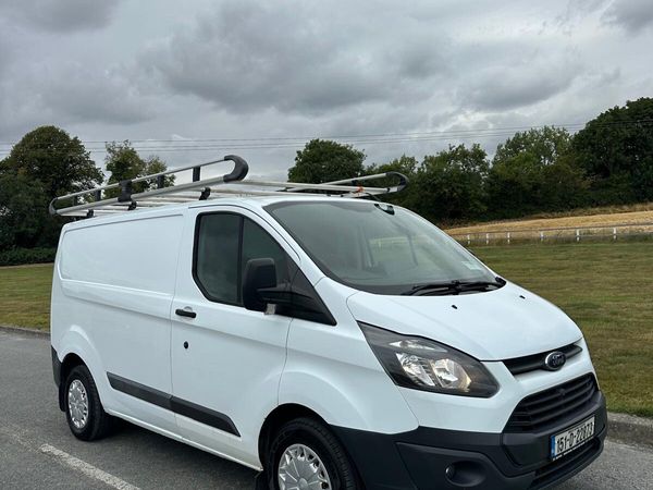Ford Transit Custom 2015 Cvrt 6/2027 - Main image