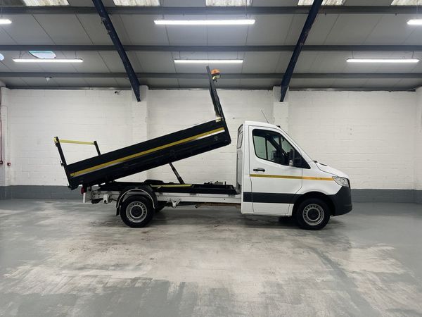 2021 Mercedes-Benz Sprinter Tipper Van - Main image