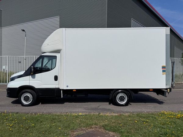 2021 Iveco Daily Luton Box Van - Main image