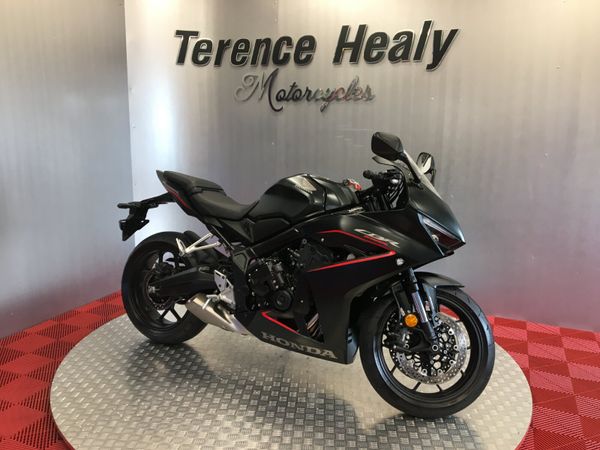 2025 Honda CBR650R E-Clutch ''Finance Available'' - Main image