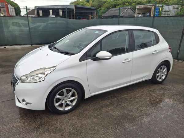 2013 Peugeot 208  1.2 Petrol Drive Home - Main image