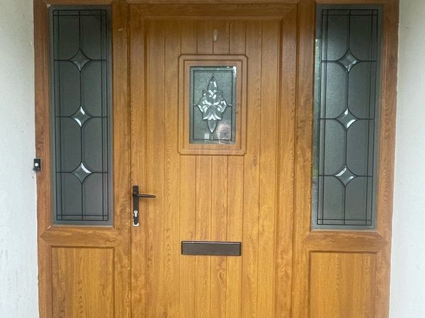 PVC front door, Bathroom sink - Main image