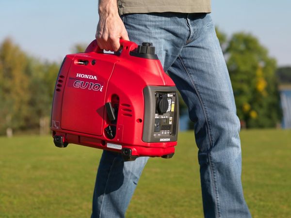 Honda EU10i Portable Silent Generator AVR - Main image