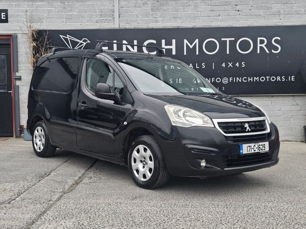 PEUGEOT PARTNER 1.6 // 3 SEATS // NO VAT - Main image