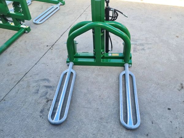 Cashels Pick n Stack Bale Handler [ON SALE] - Main image