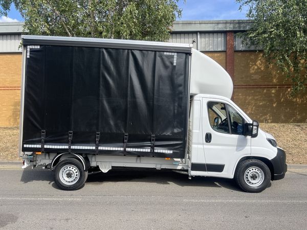 2025 Citroen Relay CurtainSider Van - Main image