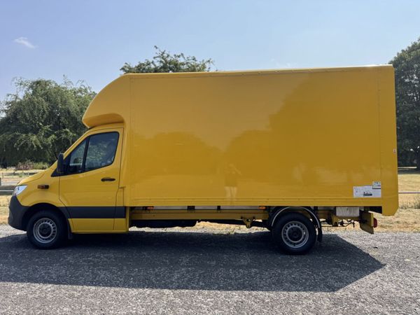 2020 Mercedes-Benz Sprinter Luton Box Van - Main image