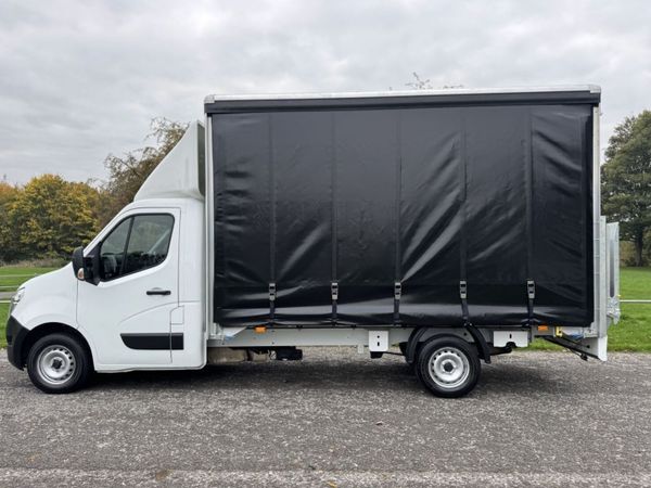 2021 Nissan NV400 CurtainSider Van - Main image