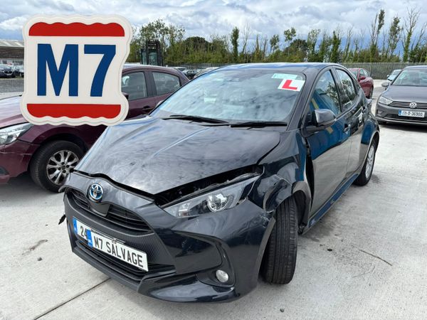 24 Yaris Luna 1.5 Hybrid 54km Starting - Main image