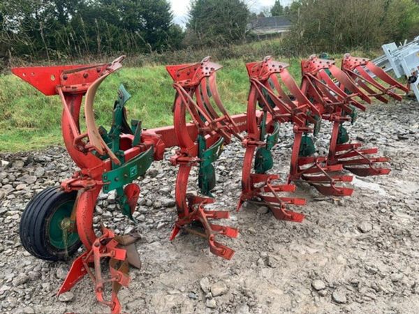 KVERNELAND 5F ED 200 PLOUGH, ON SLATS - Main image