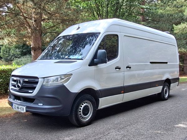 2021 Mercedes Sprinter DOE 8/27 - Main image