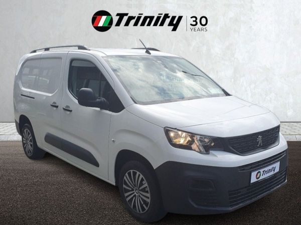 Peugeot Partner ** LONG BODY PARTNER ACTIVE L2 ** - Main image